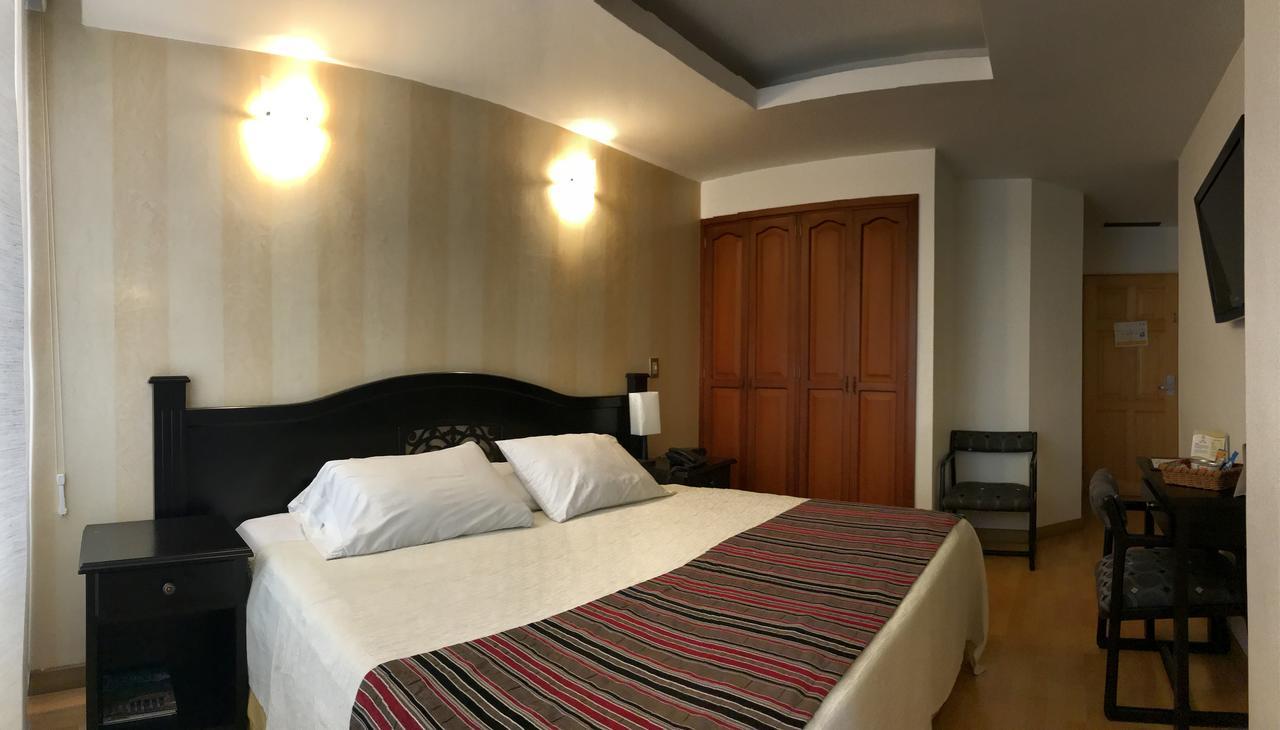 Hotel Bolivar Plaza Армения Екстериор снимка